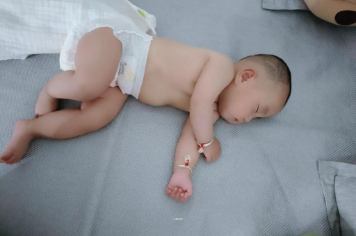 兴安盟宝宝发烧可以喝牛奶吗